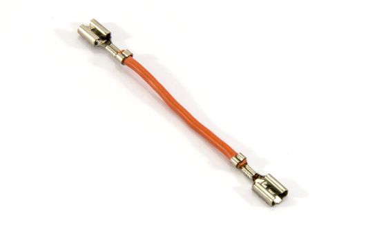 vodnik s kontaktnimi elementi